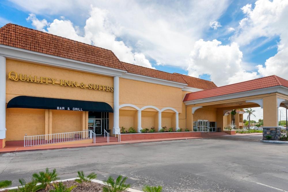 Quality Inn & Suites Conference Center New Port Richey Exterior photo